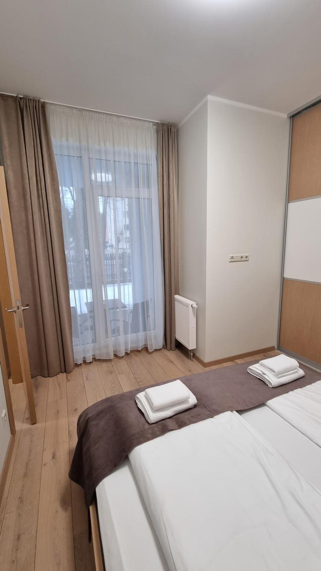 Black Pearl Apartments Jūrkalne Стая снимка