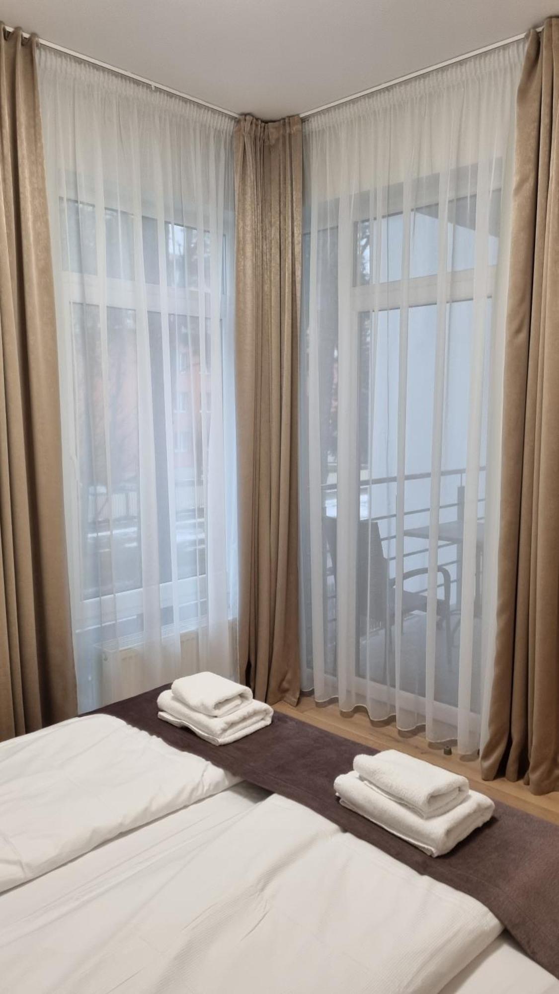 Black Pearl Apartments Jūrkalne Стая снимка